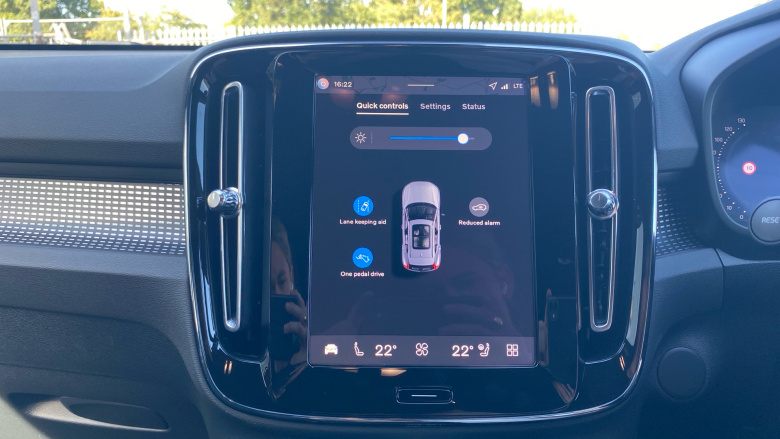 Volvo EX40 185kW Ext Range Plus Black Editon 82kWh 5dr Auto Electric Estate